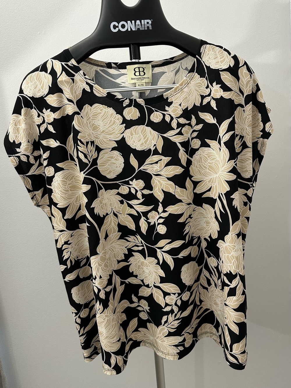 Beecher Brook Short Sleeve Blouse